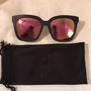 DIFF sunglasses with pink lens. Never been worn!!